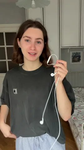 меня зовут соня и я билингв, учу итальянскому ❤️ тгк sofiabergnaitt 