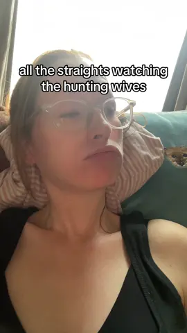 time for a switch?#thehuntingwives 