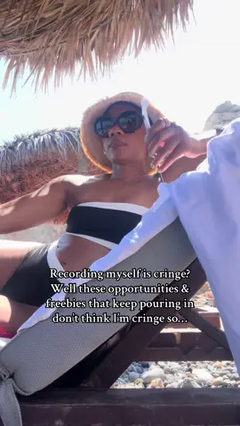 Ppl need to mind their business lol we love this life #contentcreator 