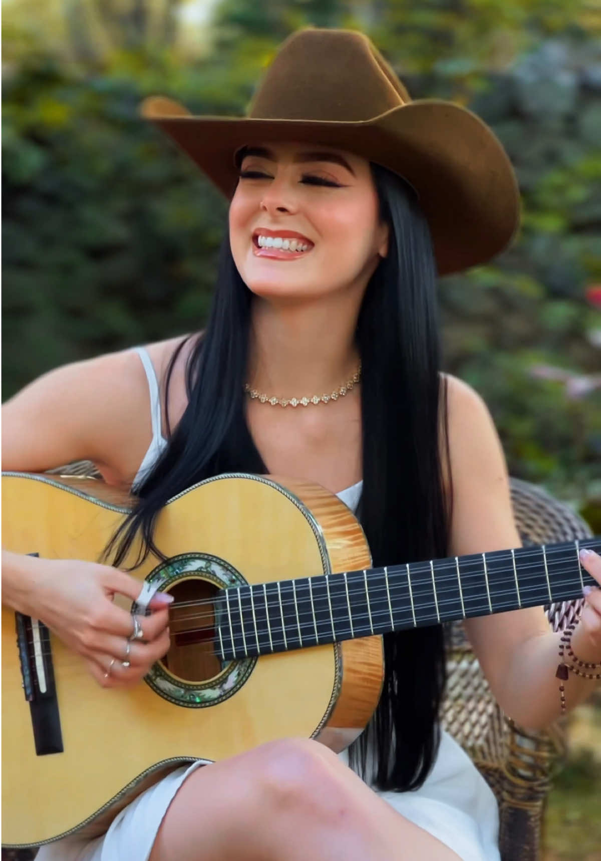 Essa música lembra a minha rocinha 🎶🥰 Moda linda 🫶🏻✨  . . .  #sertanejo #classico #music #sertanejonaveia #viral #fyp #country #trend 