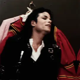 omg can't belive im growing so quick  scp: @yuunaedits  cc: mine  #michaeljackson #michealjacksonedit #michealjacksonfan #edit  #viral #mjedit #ae #mj #jacksons  tags: @strnscx @kalogsistersz @sxmzaep @ed_zy @mjjsfendora @hughesae  @taogua_ @lizzielovesmjj @tayliono