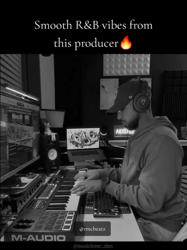 Do u think it has a 90's vibe? . 🎶Producer: @rmcbeatz 🎥 @rmcbeatz *No Copyright Infringement Intended* #foryou #rnbvibes #rnbmusic #instrumentalmusic #feelgoodmusic #producertok #90srnb 