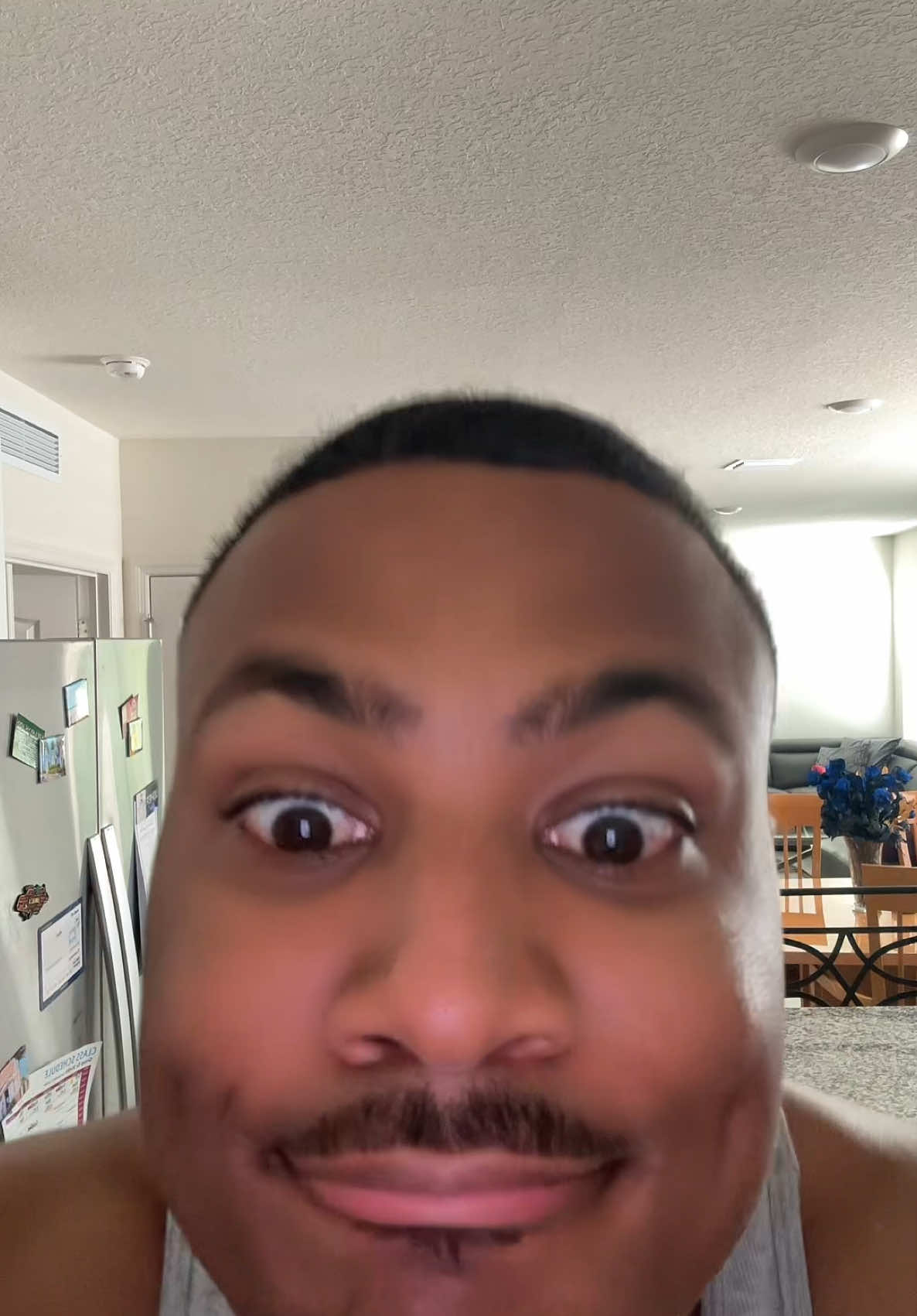 😂