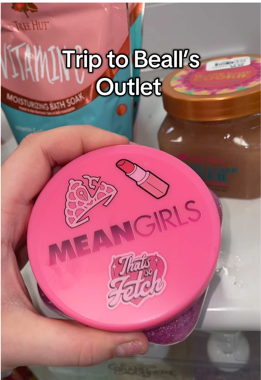 Ughh I wish the @ParisHilton bag wasn’t broke 😭  @Bealls Outlet  #beallsoutlet #shopping #perfumetok #fragrancetok #hygienetok #howtosmellgood #showertok #girlytok #skincaretok #SelfCare #selfcaretok #fyp #parishilton #y2k 