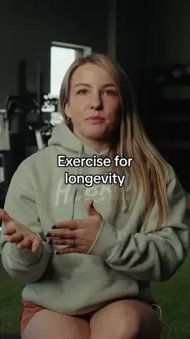 Unlock the fountain of youth! 💪 These 2 fitness factors are KEY to aging well & living your best life. It's not just about years, but *how* you live them! #FitnessTips #Longevity #AgingWell #HealthHacks #VO2Max #StrengthTraining