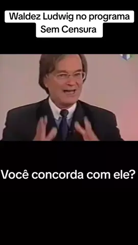 Opinião de Waldez L. sobre mercado de trabalho nos anos 2000. #anos2000 #trabalho #brasil #ingles #foryoupage #fyp 