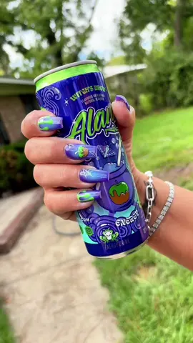 When your client wants her nails to match her @Alani Nutrition witches brew🧙‍♀️🍏🕸️ #fyp #nails #alaninu #witchesbrew 