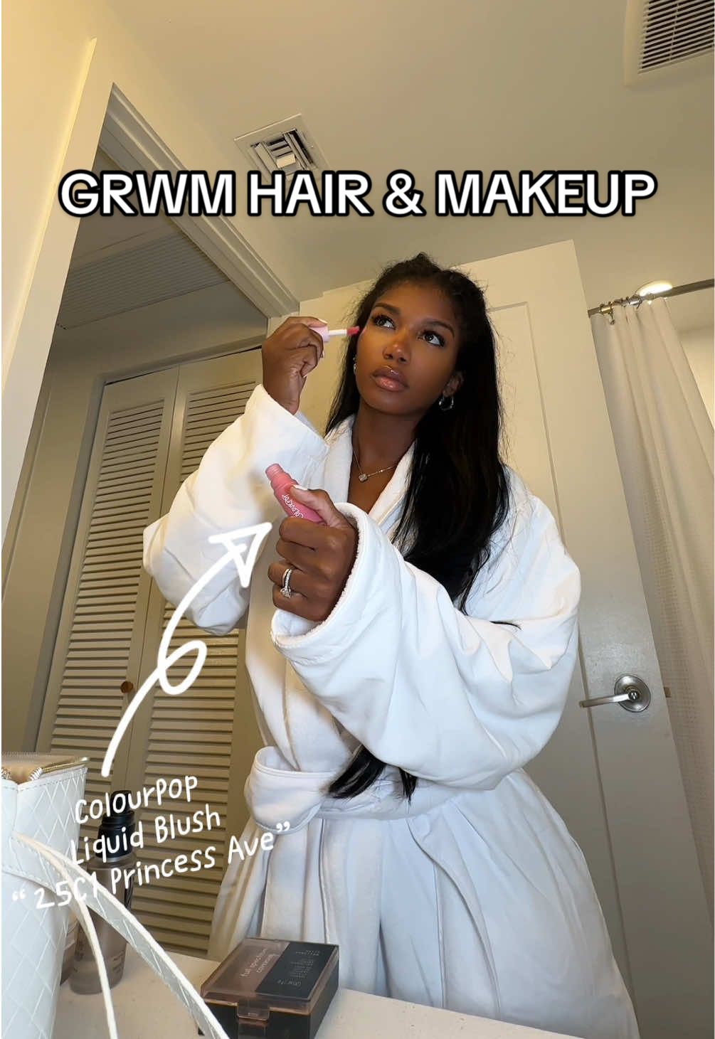 I loveeee being a girl 💋 #grwm #makeup #blackgirlmakeup #hair #tapeins @NYX Professional Makeup @Haus Labs by Lady Gaga @Laura Mercier @COVERGIRL @revlon @ColourPop Cosmetics @maccosmetics @Fenty Beauty 