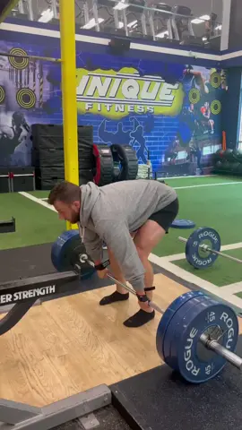 Deadlifts will ALWAYS be in my top three favorite exercises to perform. Truth be told I haven’t actually done them in a little over a month or so.  Felt great to get a few sets in earlier this morning to start the day. Decided to stop at 315lbs since I’m just coming off tweaking my neck over the weekend.  If you’re not deadlifting regularly you SHOULD be doing so in some variation.. It’s a hard exercise to compete with in terms of overall strength/health benefits plus the caloric expenditure alone.  Excited to get back into these full bloom and see where we can take it! Chest on tomorrows agenda to start this weekend off 👊 #fyp #foryou #deadlift #hamstrings #bodybuilding #naturalbodybuilding  - My go to supplements: @Core Nutritionals. Code “ANTHONY” saves 20%. 
