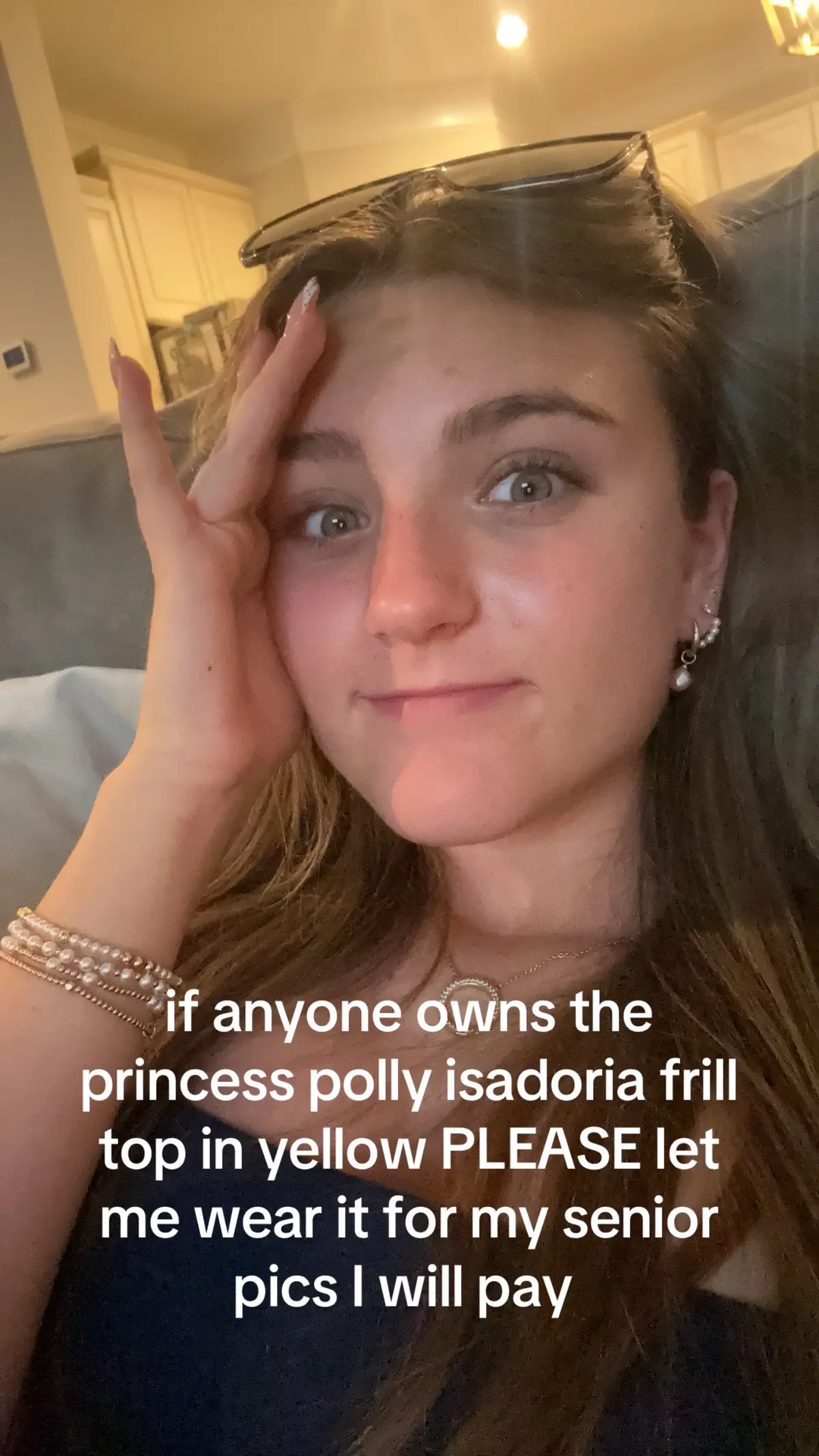 please i’d really appreciate it #fyp #please #clothes #seniorpics #viral #blowthosup #help #advice #inneed #teenager #girl #princesspolly @Princess Polly 