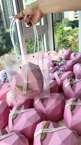 😱 OMG!!! how cute it is!!!#miniperfume #miniperfumecollection #perfumebundle #perfumetiktok #perfumes 