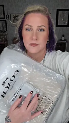 #unpack with me the 5pk PERK  for the month of August! I ♥️ her!! #skbfizz #bp #unboxing 