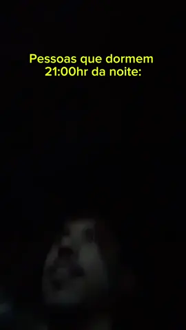 Meia noite eu tô fazendo é meu miojo kkkkk #humor #meme 