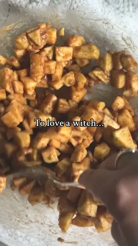 What’s it like to love a witch? ✨ #witch #witchesoftiktok #witchcraft 