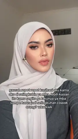 udh gatau malu jelek lagi