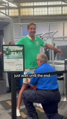 in all my years of traveling I’ve never experienced anything like this at tsa! I was laughing, but actually WHAT. 😭