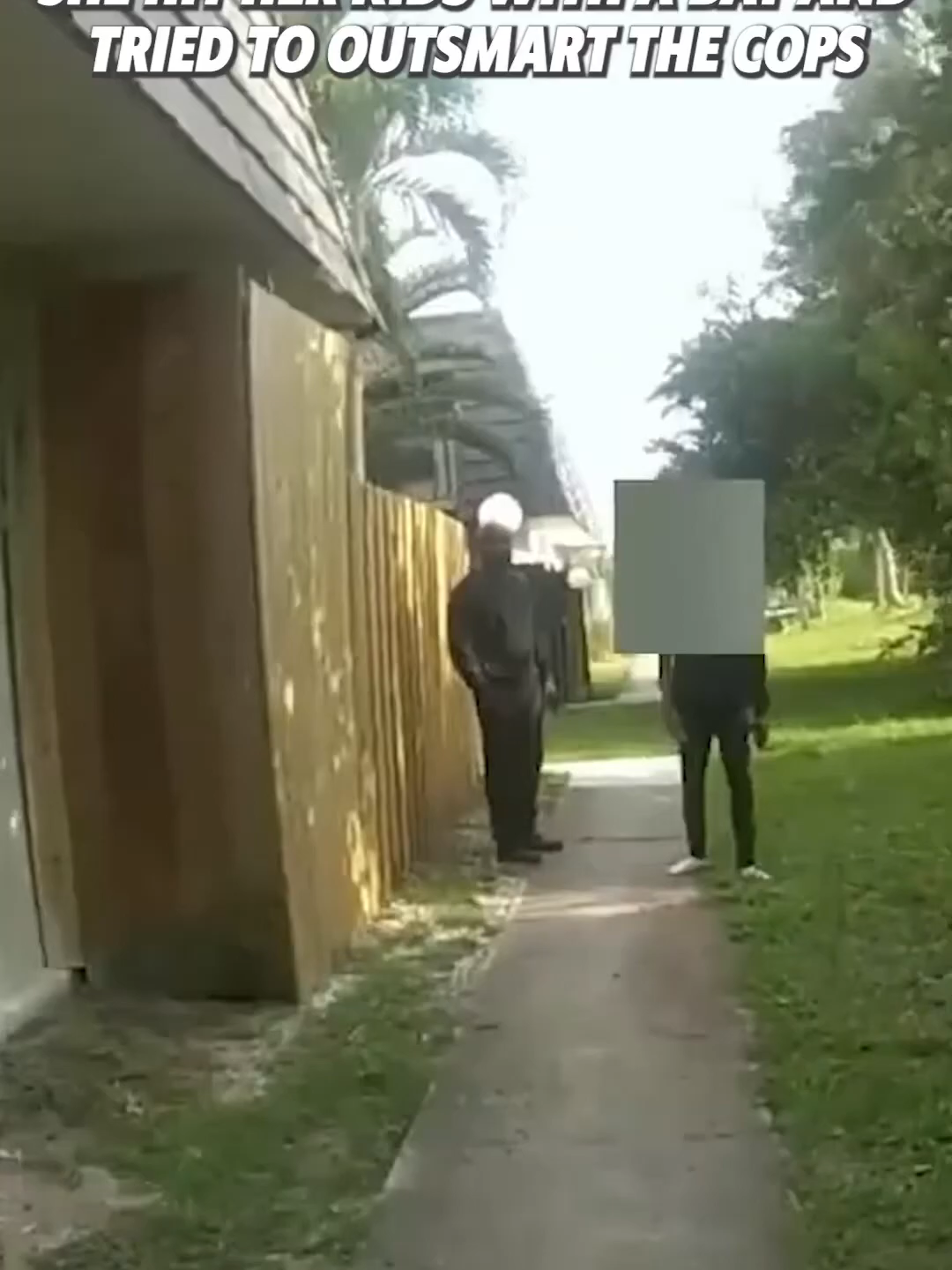 Police Stop Mother from Ruthlessly AttackingHer Child with a Baseball Bat Full clip onBody Cam Leak