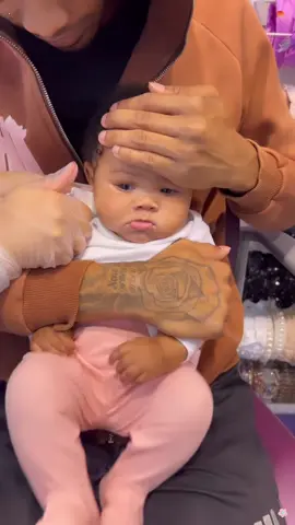 Father’s reaction when the baby gets their ears 👂 pierced #tiktok #foryou #funny #baby #crying #babytiktock #cutebaby 