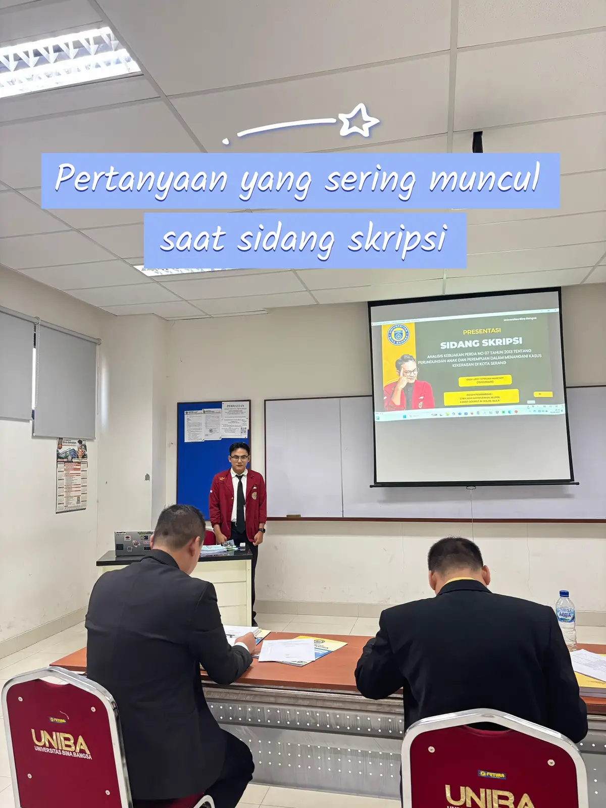 1. Kenapa kamu memilih topik ini? Jawaban: Karena topik ini sesuai dengan minat saya dan relevan dengan permasalahan yang sedang terjadi saat ini. 2. Apa tujuan dari penelitian kamu? Jawaban: Tujuan saya adalah untuk mengetahui (atau menganalisis/mengukur) [tujuan spesifik kamu], agar bisa memberi gambaran/solusi terhadap masalah tersebut. 3. Apa metode penelitian yang kamu gunakan dan kenapa? Jawaban: Saya menggunakan metode [kualitatif/kuantitatif/mix] karena sesuai dengan tujuan penelitian dan jenis data yang saya ambil. 4. Bagaimana cara kamu mengumpulkan data? Jawaban: Saya mengumpulkan data melalui [kuesioner/wawancara/observasi/studi pustaka], tergantung metode yang digunakan. 5. Kenapa kamu pakai teori ini? Jawaban: Karena teori ini paling sesuai untuk menganalisis topik saya dan sudah banyak digunakan dalam penelitian sejenis. 6. Apa hasil utama dari penelitian kamu? Jawaban: Hasil utamanya adalah [jelaskan secara singkat temuan utama kamu]. 7. Catatan terpenting  Yang paling harus dijaga skripsi ditulis sendiri. Dan peneliti boleh salah tapi tidak boleh bohong. #skripsi #skripsian #sidangskripsi #uniba #mahasiswaakhir 