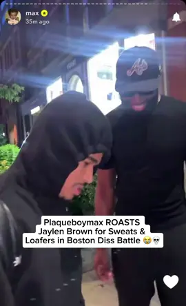 Plaqueboymax went IN on Jaylen Brown’s fit during the Boston diss battle. Sweats & loafers? 😭💀 #Roast #Plaqueboymax #JaylenBrown #BostonBattle #DissBattle   
