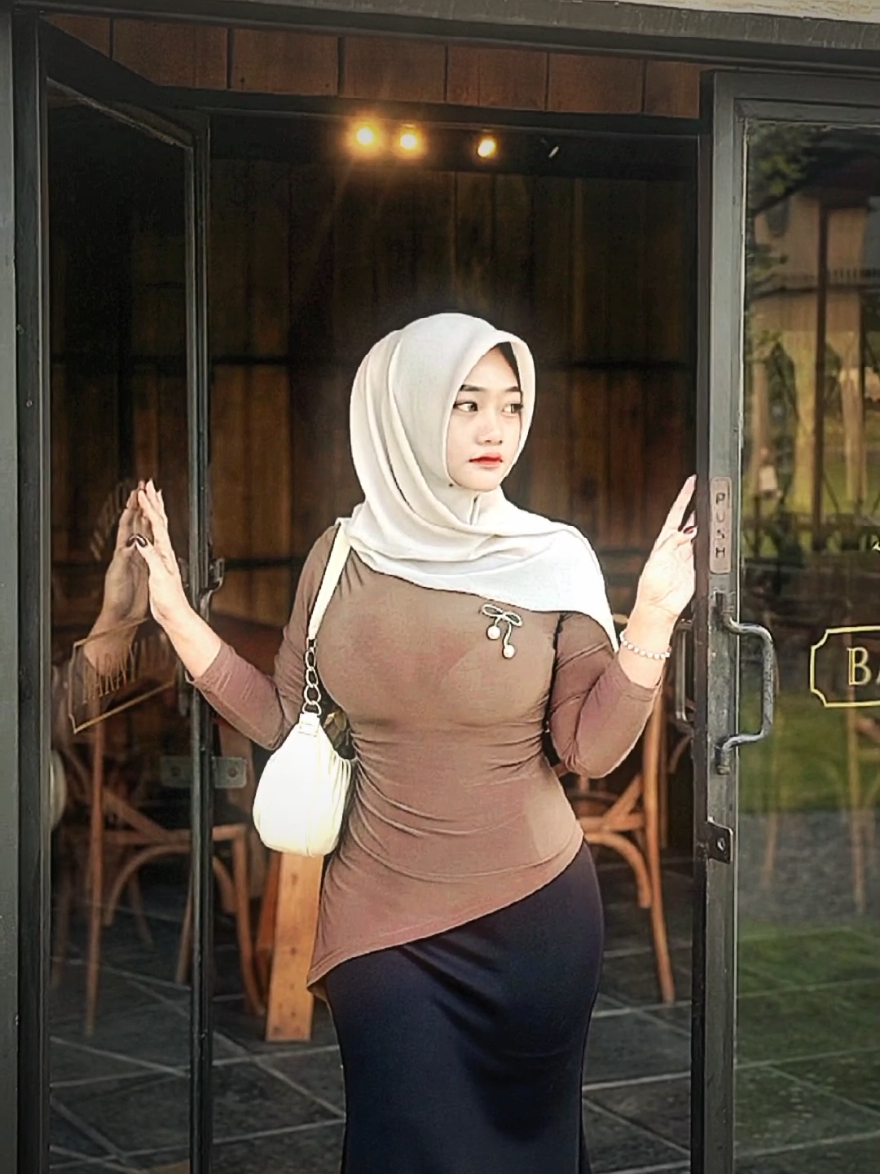 @masulaindah ga pernah gagal bikin Crt 😋💦 #hijabbrutal  #fypシ゚viral  #masukberanda  #viral 