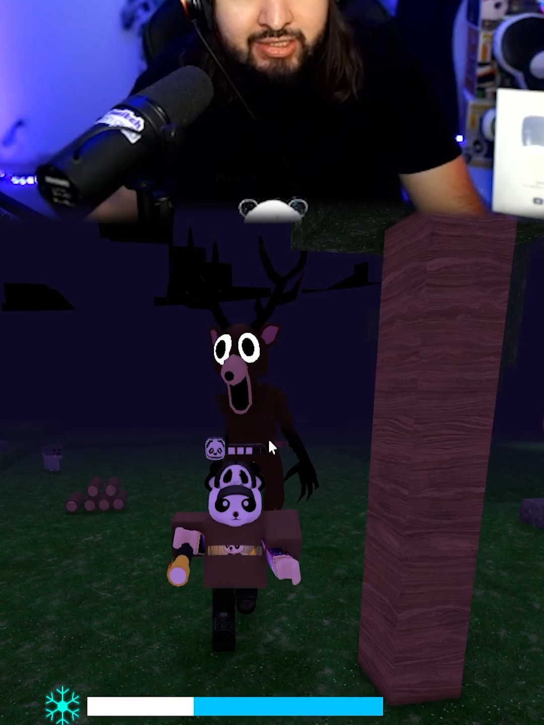 TRUCO de la LINTERNA en 99 NOCHES en el BOSQUE#99nochesenelbosque #99nightsintheforest #noches #update #bug #glitch #piel #volar #skin #nieve #bioma #nuevo #actualizacion #robloxedits #robloxclips #trampa #linterna #ciervo