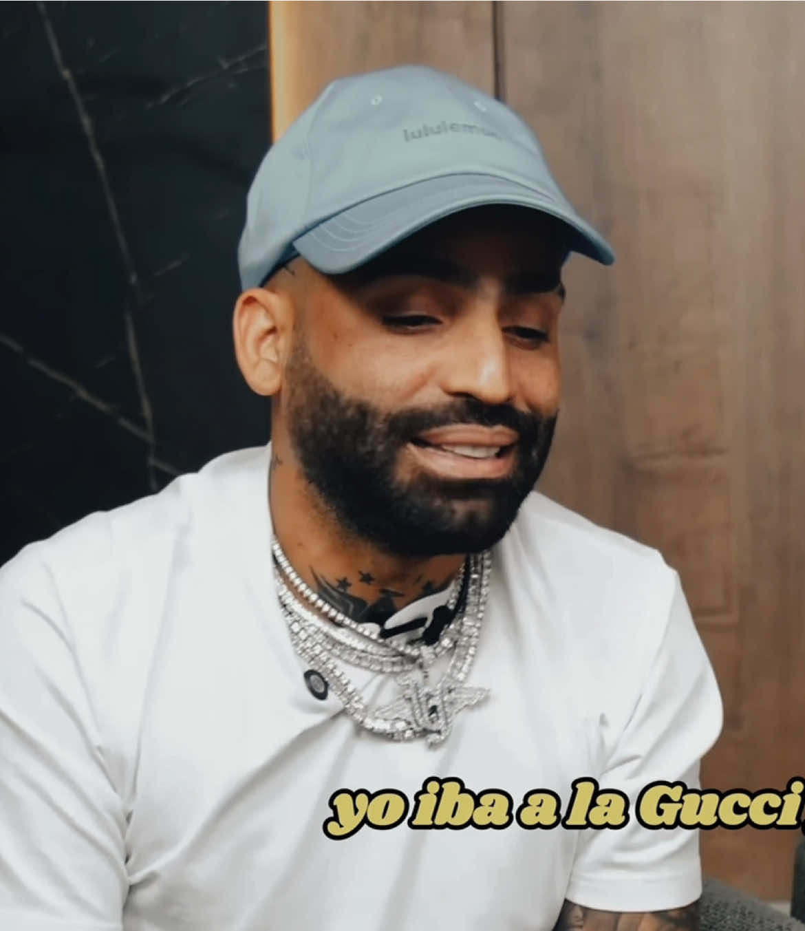 @arcangel el que enseñó a vestir a un género entero 🔥🔥   ¿Quién más cambió la moda del género así? 👀 #FYP #ParaTi #Reggaeton #ModaUrbana #TrapLatino #Arcangel #ArcangelLaMaravilla #FlowMaravilla #DripLatino #GucciDrip #LeyendaUrbana #ModaConFlow #EstiloArcangel