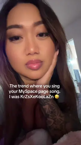 This was my jam 🎶 😝 Who remembers MySpace? 👵🏼 #myspace #trending #fy #fyp #foryou #foryoupage #filipina #womenwithcurves #womenover40 #tattoos #makeup #fitjourney #vabeach #757 #ube 