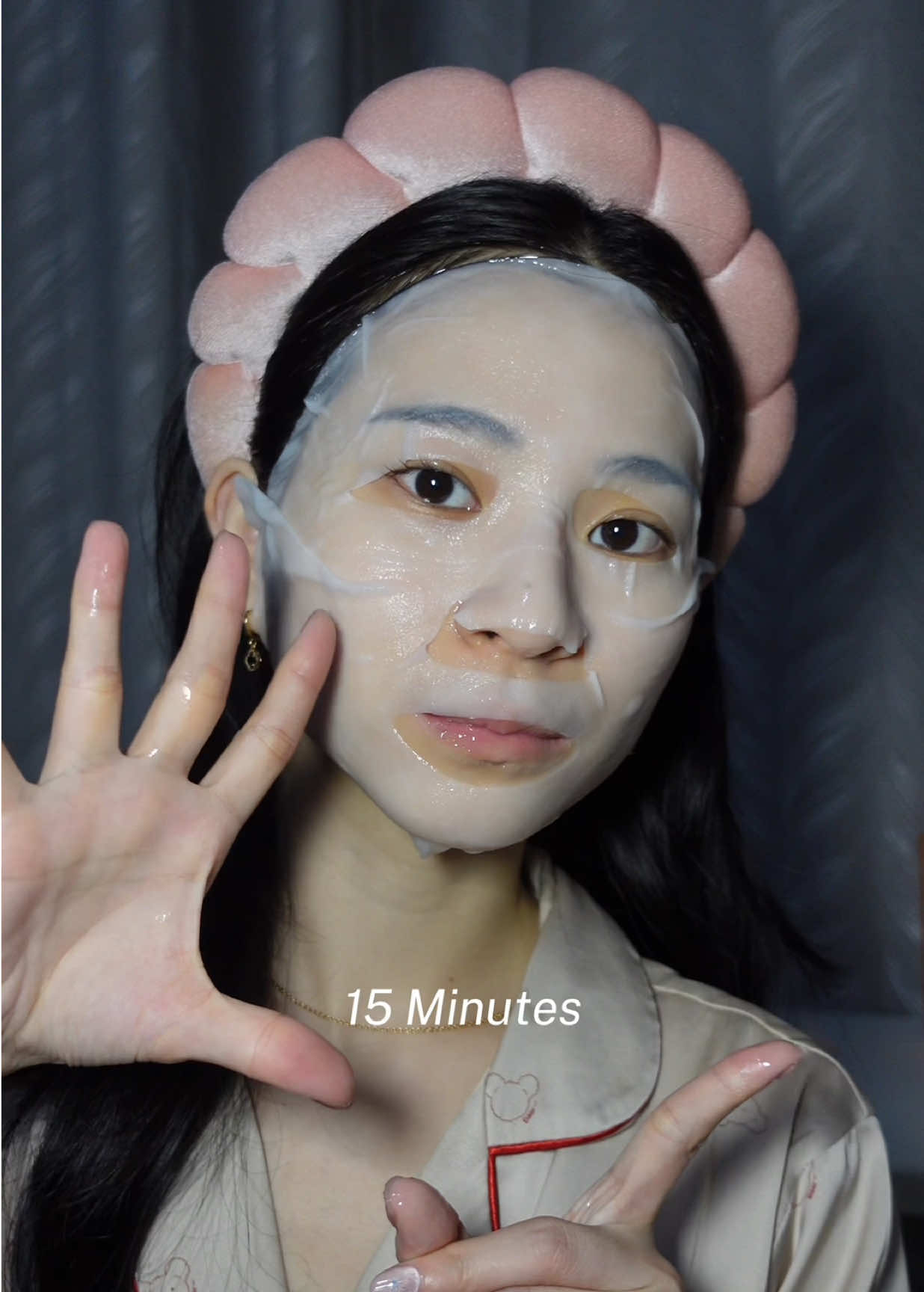 Brightening mask💕🌷🌸 #glowing #sheetmask #becoming #bettermebutstillme 