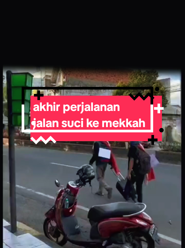 Membalas @niuta73 semangat jhon@hendycs17 alhmd. selesai sudah perjalananmu menuju tanah suci, semoga dani@danii_mhd06 menyusul ke mekkah lagi,Masih teringat Jambi & Malaysia adalah perjalanan yang penuh haru ketika itu😭😭 #fyp #jalankakikemekkah #hendycs17 #danii_mhd06 #sedih 