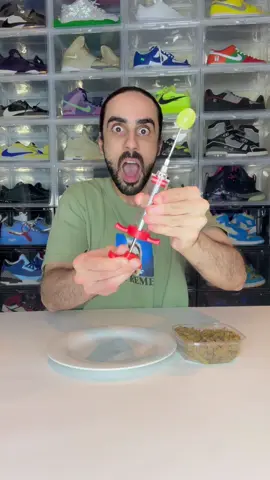 Raisins to Grape Hack 😵 #grape #hacks #lifehacks #asmr #satisfying #baderalsafar #mukbang 