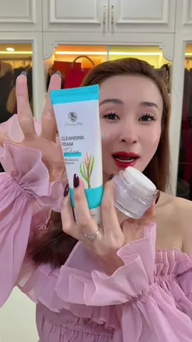 Em thắng rồi mấy chị ơi mới săn được lọ kem giá sale mà còn được tặng tip sữa rửa mặt nữa 