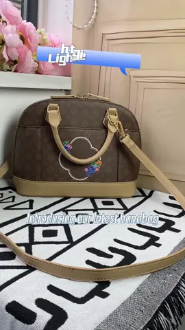 #bag #dailybag #shoulderbag #womensbag #bagcollection #handbag #crossbodybag #fashionbagshop #ladybag 