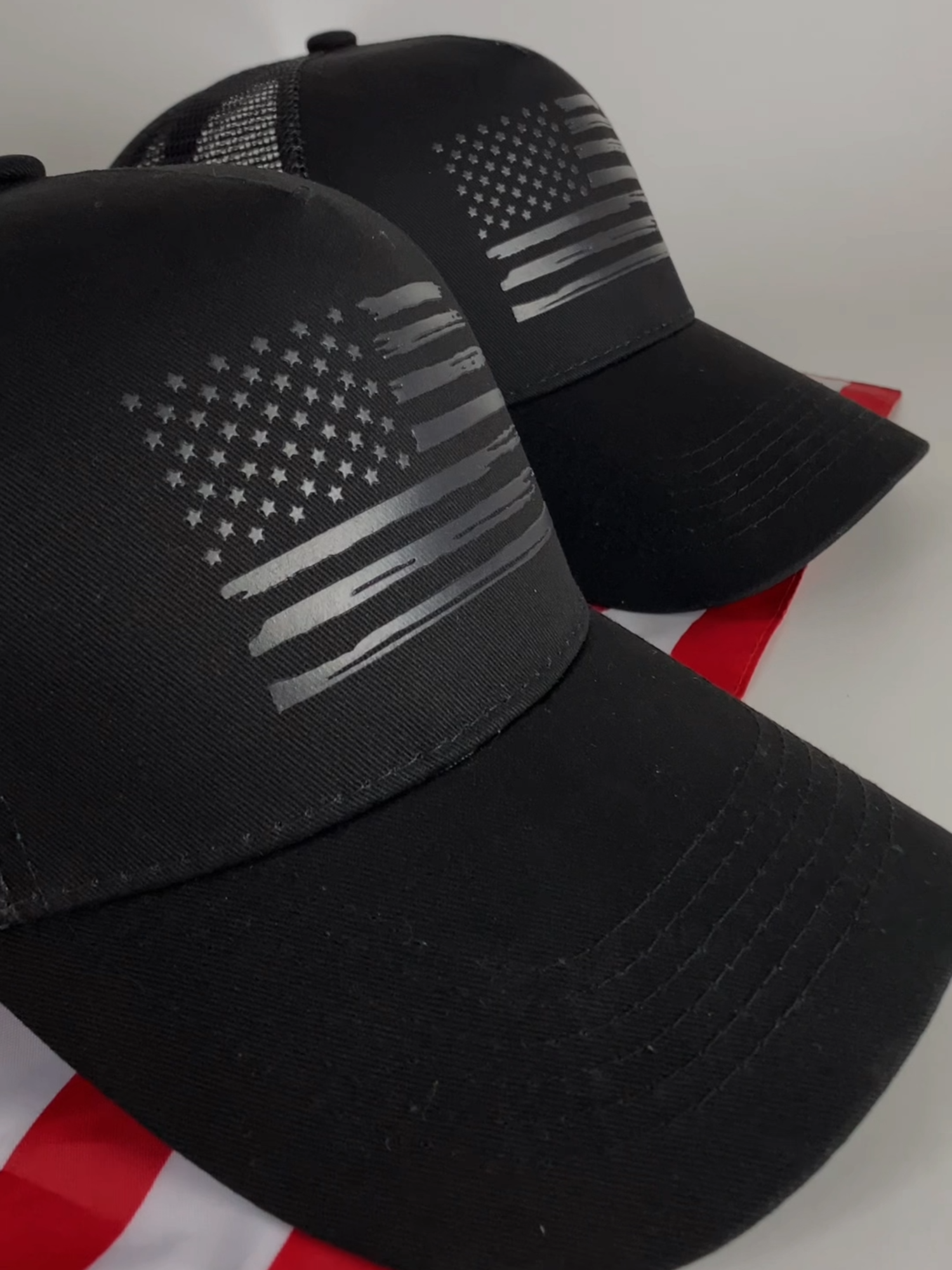 #AmericanFlagHat#PatrioticHat#July4thAccessories#VintageAmericanHat#GorraBanderaUSA#USFlagCap#Beauticode#TruckerHat #usatiktok🇺🇸