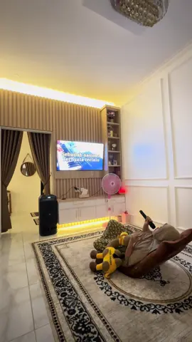 Selain donatur dilarang Ngatur, gak berlaku d aku, ak cmn mau d atur sama yg bsa d atur, klo cmn duit doank ak jg pnya 😌