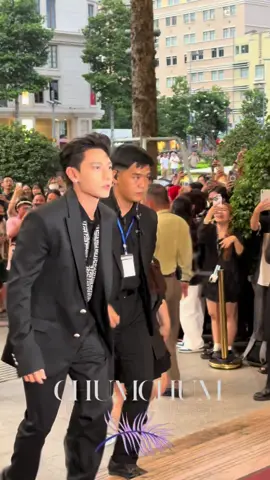 Issac diện visual lịch lãm góp mặt sự kiện thời trang BALMAIN FROM PARIS TO VIETNAM #ChumChum #BimatVbiz #Thegioimodels #Lattungvbiz #TiktokGiaiTri #Globalem #BalmainVietnam, #Balmain #BalmainbyChumchum #issac 