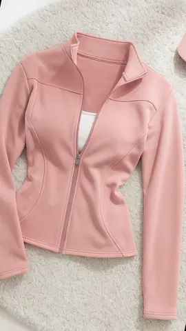 Jaket olahraga wanita #jaket #jaketolahraga #jaketolahragawanita #outfit #outfitolahraga 