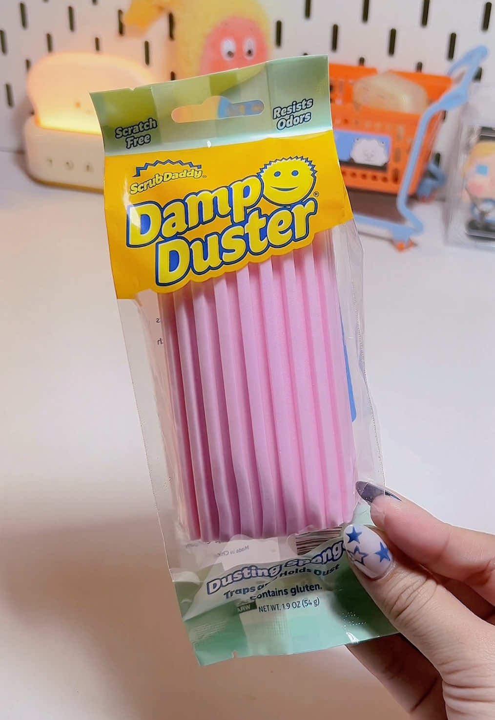 Từ ngày tậu cái này là chăm chỉ lau bụi hẳn😌 đúng là đáng tiền #scrubdaddy #scrubdaddyduster #dampduster #cleaning #cleanhome #mienglaubui #fyp #review 