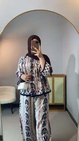 harus punya sih one set satu ini 😍🤏🏻#oneset#onesetwanita#enbestore#onesetrayon 