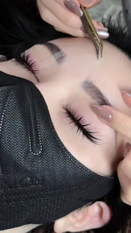 #letuuyenbeautyacademy #letuuyeneyelash #daotaohocvien #noimidep #eyelash 