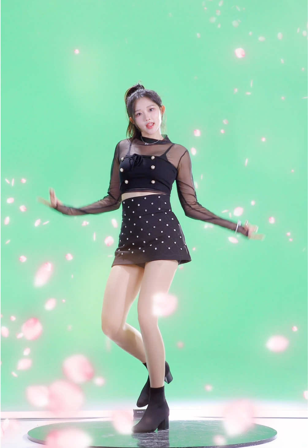 Golden✨🌟🤩 #onepickent #원픽이엔티 #릴스 #dance #kpopdemonhunters #kpop #강수경치어리더 