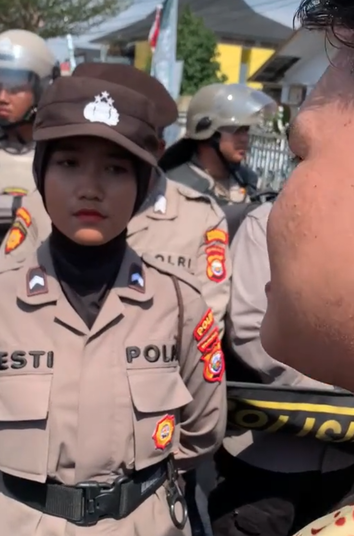 jangan lupa pakai suncreen demo besok #pati #bupati #sadewo #viral #kuroptor #indonesia 