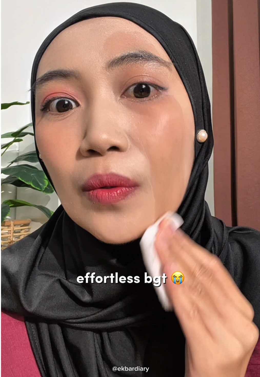 Effortless banget! Sekali swipe bisa sebersih ini angkat make up 😭 #micellaraffordable #micellarviral #micellarg2g 