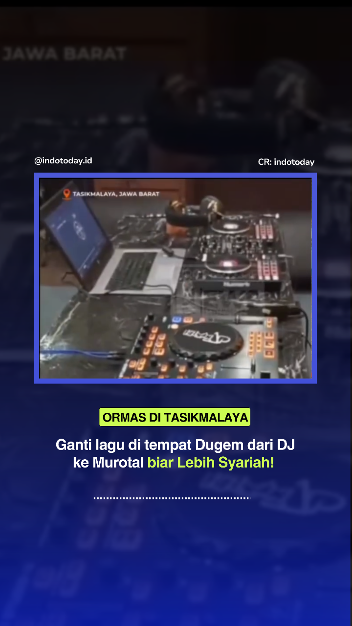 INI KONSEP BARU KAH?😲 ______ Video dugem dengan tarian erotis yang sempat viral bikin geger netizen—apalagi penarinya sampai lepas bra di depan umum. Responnya? Ormas Islam bersama santri mendatangi restoran hotel tempat kejadian dan memutar murotal Al-Quran sebagai protes sekaligus bentuk penebusan atas tindakan yang dinilai mencoreng citra Kota Santri. Aksinya tertib tapi efektif—pengelola langsung diperintahkan buat komitmen dan diinstruksikan koordinasi dengan Satpol PP. Aksi ini bikin masyarakat sekitar adem, tapi juga jadi pengingat: jika tempat hiburan nggak bisa jaga norma lokal, siap-siap kita atur lebih ketat. Pemerintah kota memastikan pengawasan tempat hiburan bakal makin rapet demi melindungi nilai keagamaan dan moral warga. follow @indotoday.id DM for credits or remove CR: IG/darketive #ormas #dugem #murotal #indotoday