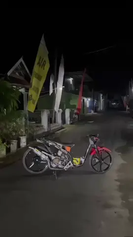 #AGASURA  #variorebah #kvbreaker #vario110 #karburator #variokarbu #kvbstylejogja #varbusquad #kvb #sadvibes🥀 #sadvibes #varbu 