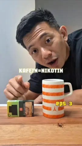 ☕ Kopi bikin semangat? Sebenarnya bukan. Tubuhmu sedang dibisukan.  Kafein dan Nikotin sama2 stimulan yang bekerja mempengaruhi sistem saraf pusat. Begini penjelasan metaboliknya:  Saat kamu minum kopi, kafein diserap sangat cepat di saluran cerna dalam waktu 15–45 menit, kadar kafein sudah naik di darah.  🔁 Kafein lalu menembus sawar darah otak (blood-brain barrier), dan mulai mengikat reseptor adenosin. Adenosin adalah molekul alami hasil metabolisme sel, terutama saat energi Adenosin Trifosfat (ATP) terpakai. Ketika tubuh lelah, adenosin meningkat → menempel di reseptor otak → muncullah rasa kantuk sebagai tanda tubuh kamu butuh istirahat.  Tapi… Kafein bersaing langsung dengan adenosin di reseptornya dengan menempel pada reseptor adenosin A1 dan A2. Dan begitu kafein menutupi semua reseptor tersebut, sinyal kantuk langsung terblok.  📉 Artinya:  - Tubuhmu tetap dalam keadaan lelah secara metabolik  - Tapi otak tidak menerima informasi bahwa kamu butuh istirahat  Akibatnya: kamu terus bergerak dalam mode “ON” padahal sebenarnya kamu sangat kelelahan. 🧠 Saat adenosin diblok, efek lanjutan pun terjadi:  - Peningkatan dopamin → bikin fokus dan mood naik  - Peningkatan norepinefrin & adrenalin → detak jantung naik, tekanan darah naik  - Aktivasi sistem saraf simpatis → tubuh masuk mode fight or flight ringan ( kortisol / hormon stress meningkat )  Ini menjelaskan kenapa kopi bisa bikin kamu: ✅ Lebih fokus ✅ Lebih waspada ✅ Tapi juga: deg-degan, cemas, atau susah tidur  Dan karena tubuh pintar… Semakin sering kafein masuk, tubuh menambah jumlah reseptor adenosin. Efeknya? Satu cangkir gak cukup lagi. Terjadi toleransi metabolik.  🧨 Masalahnya muncul saat kamu berhenti tiba-tiba. Sistem metabolik kamu mendadak menerima semua adenosin yang tadinya diblok, dalam dosis penuh. ( caffein withdrawal )  Inilah yang bikin kamu ngerasa: Pusing Letih Sulit fokus Mood swing Bahkan depresi ringan (karena dopamin drop) 🎯 Ini bukan berarti kopi itu jahat. Tapi kamu perlu tahu: kafein adalah molekul aktif neurologis, bukan sekadar ‘minuman penyemangat’.  📣 Mau tetap minum kopi? Boleh. Asal kamu tahu batas toleransimu dan tau bagaimana cara kopi bekerja.  Komentar “LANJUT” kalau kamu mau tahu cara turunin toleransi kafein dan tetap fokus tanpa ketergantungan. 👇  #kopi #kopihitam 