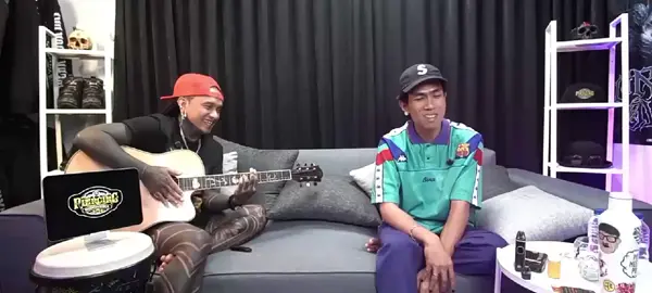 Hidup Cuma Sekali, Mari Nikmati😎 #fypシ゚  #Trending  #delluuyee #KosanDellu #arilesmana #fortwentymusic  #mangu #termangu_mangu😋  #karawang_pride🔥 #cilamayahits  #fouryoupage #viraltiktok 