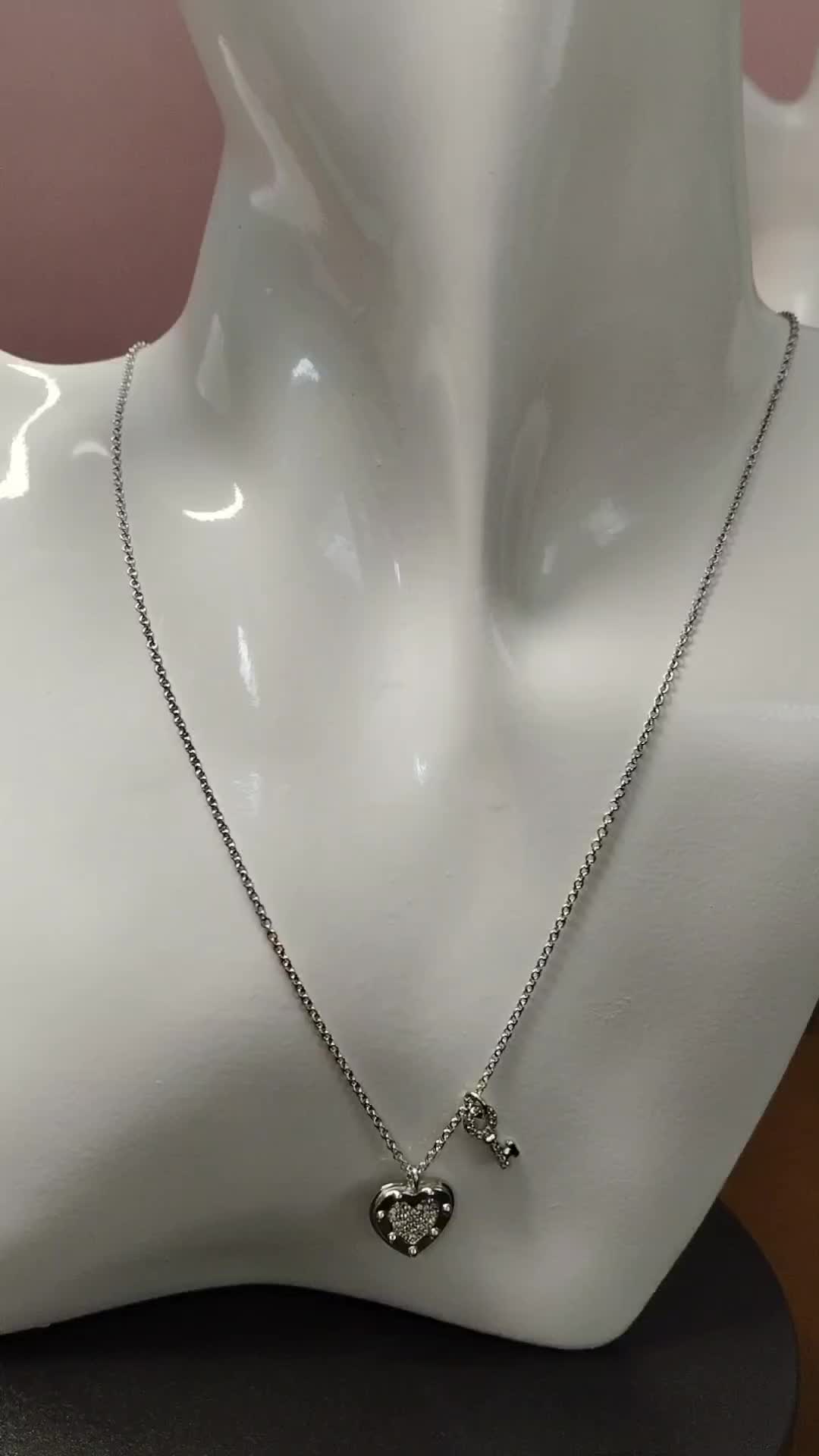 T's Love Heart Tag love key lock pendant necklace clavicle chain female light luxury accessories all-match #jewelrylover #necklaces #pendantnecklace #heartnecklace #jewelrylovers #locketnecklace #necklaceset #charmnecklaces #heartbeatnecklace #necklaceforwomen