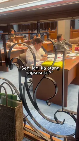 SENATE DEBATES REQUIRE DILIGENT, ASSIDUOUS PREPARATIONS ✍ Marami sa inyo ang nakapanood na ng Senate debates sa TV o online. Pero ang hindi madalas nakikita ay ang preparasyon sa likod ng bawat tanong, bawat argumento. As I prepared for the impeachment debates, I had pages of handwritten notes. Mahilig din ba kayo mag-take down ng notes para mas ma-absorb ang mahahalagang impormasyon? 📝