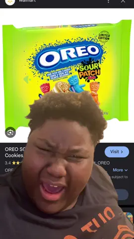 Sour patch and Oreo, what’s tea? @Sour Patch Kids @OREO #fyp #sourpatchkids #oreo #oreos #fypage #viral #messy 